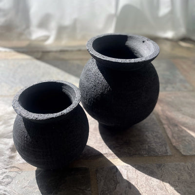 Black Terracotta Pot Vase Urn 19 CM