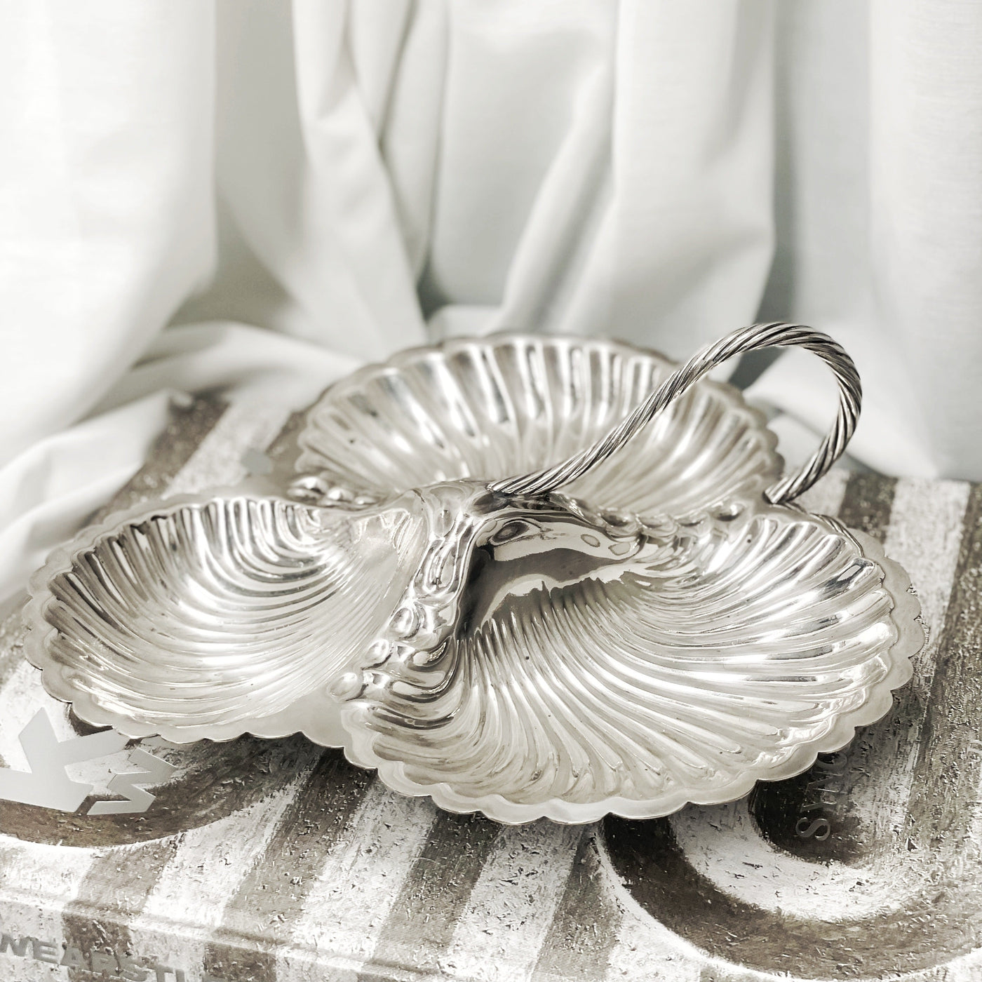Vintage Silverware - Triple Shell Dish with handle