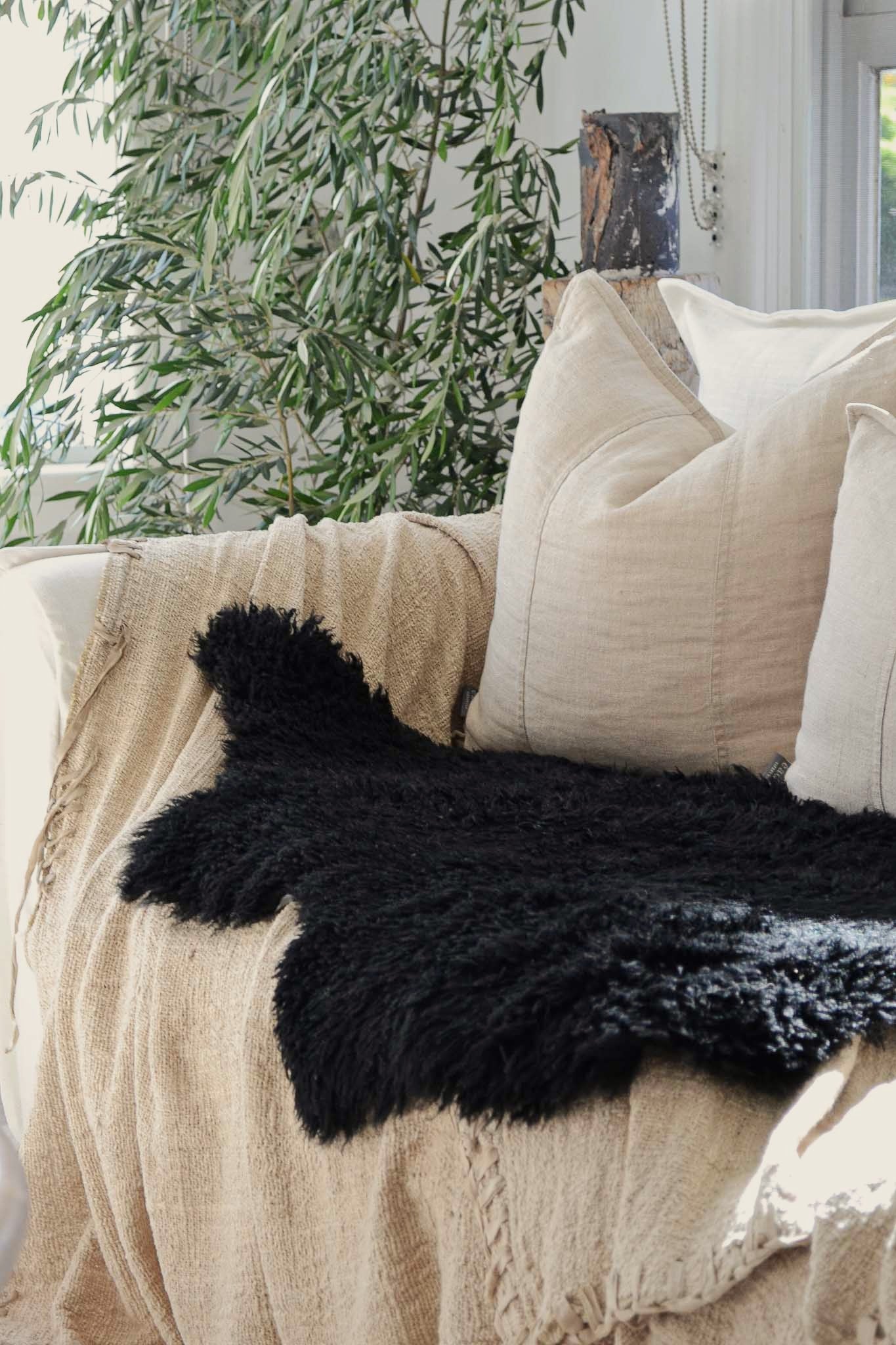 Long Wool Curly Shearling Sheepskin - Black