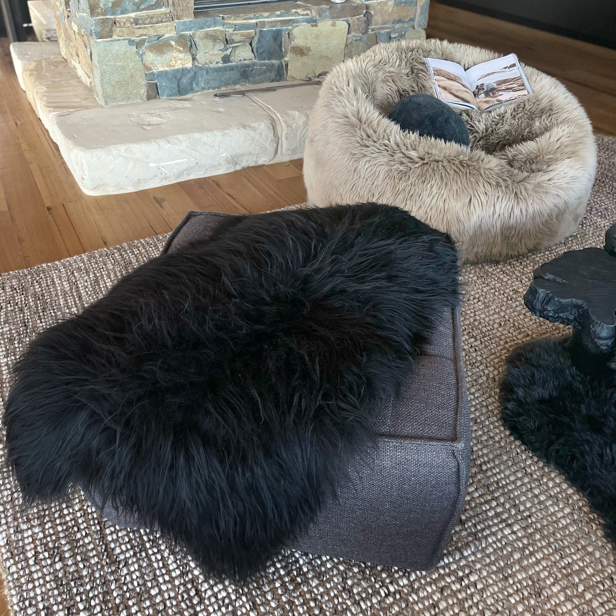 Icelandic Sheepskin Throw - Black/Brown
