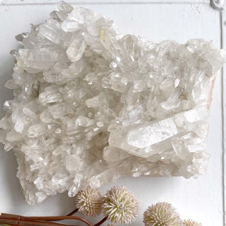 FeaturePieceClearQuartzCluster