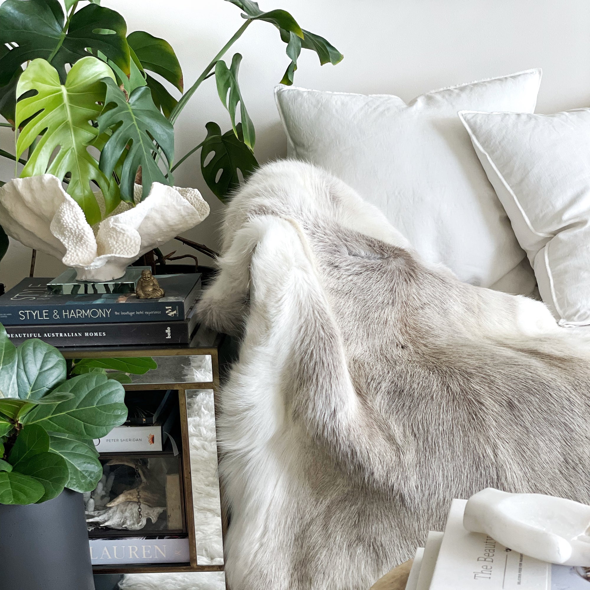 Reindeer Throw Blanket Rug Light2