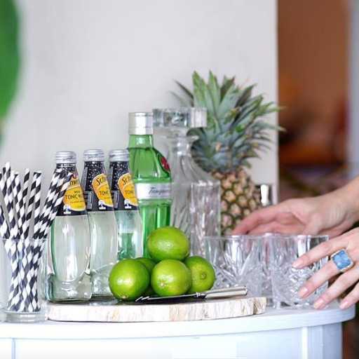 Cut Glass Whiskey Decanter Set With 6 Glasses