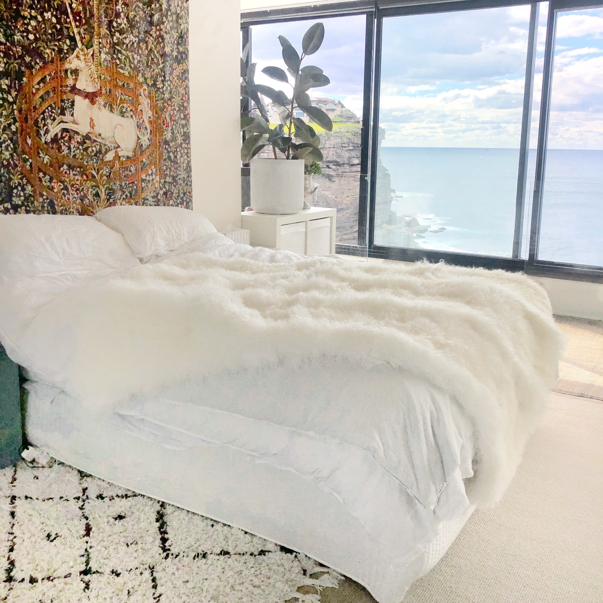 Real Tibetan Fur Mongolian Lambskin Sheepskin Throw Rug Blanket Ivory