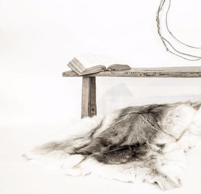 Reindeer Throw Blanket Rug - Natural Dark