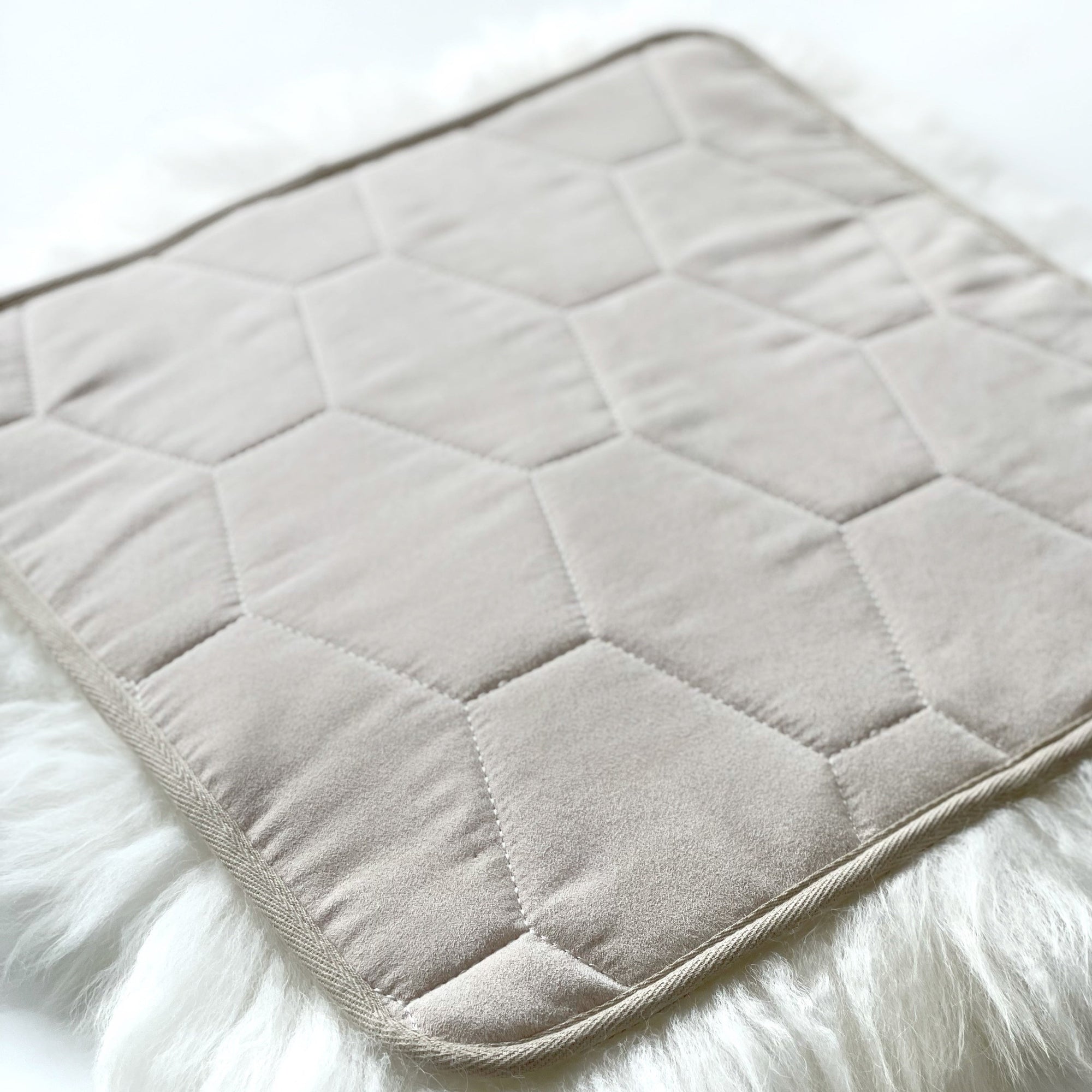 Genuine Australian Merino Sheepskin Seat Pad - Ivory 42 CM